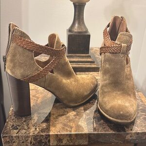 Women’s Suede Cutout Ankle Bootie with Braided Strap - Tan